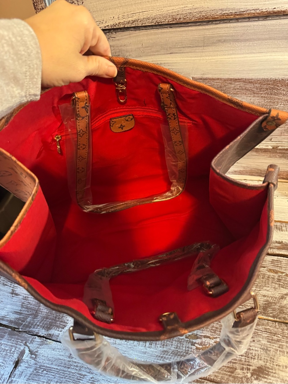 Brown Monogram Large Tote Bag - Picture 6 of 9
